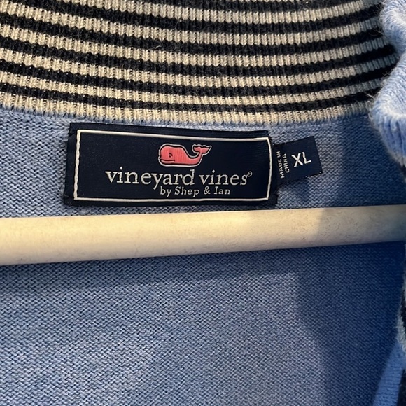 Vineyard Vines - Men’s 1/4 zip sweater. Sweatshirt.  size XL.  Light blue - Picture 9 of 12